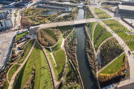 Olympijský park královny Alžběty po krajinářské proměně v rekreační zónu města.