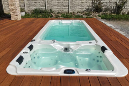 SWIM SPA Nautilus XXL u rodinného domu